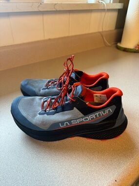 La Sportiva Prodigo Women's Trail Running Shoe in Stone Blue-Moonlight